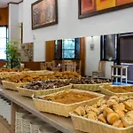 Trakia Plaza & Slăntjev Brjag