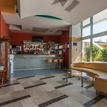 Trakia Plaza & Slăntjev Brjag